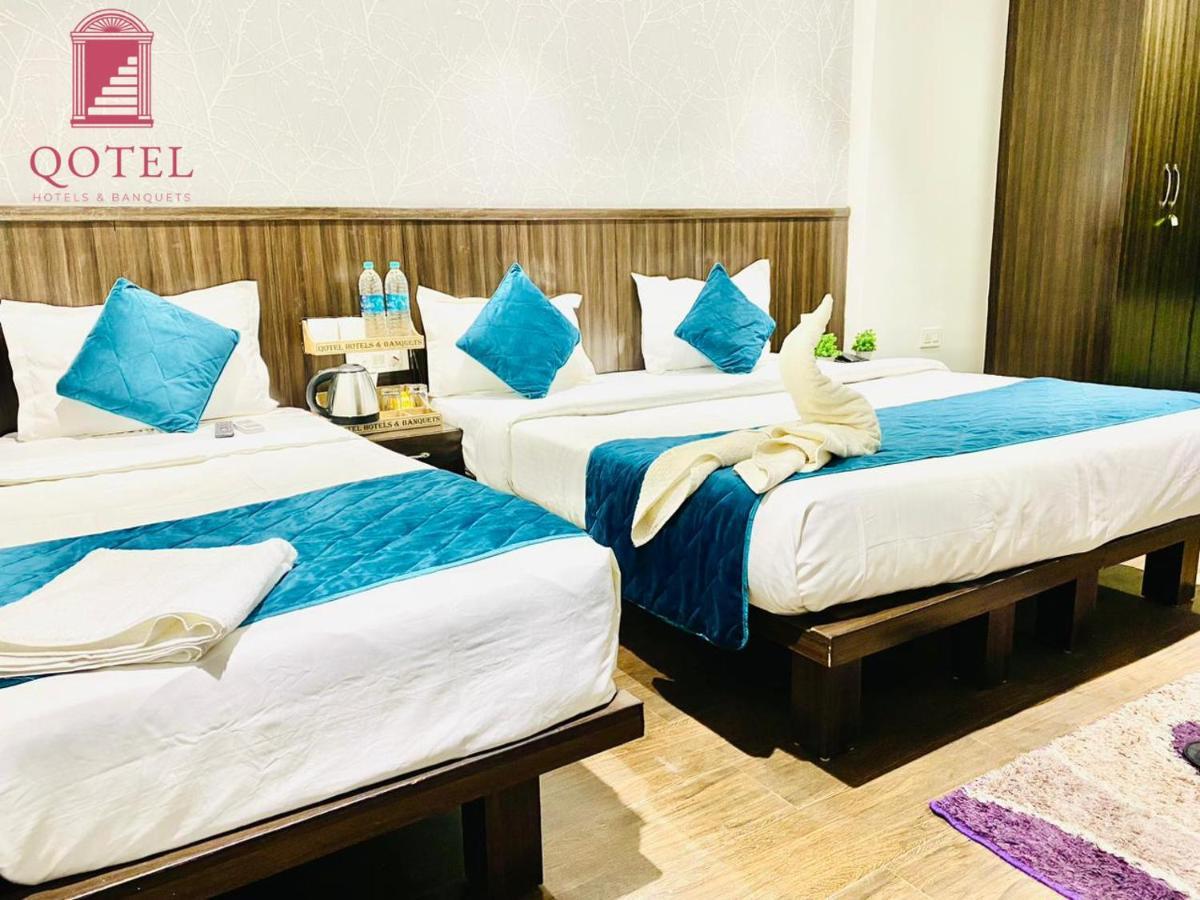 Qotel Hotel Rajouri Garden Above Ritu Marbles, Near Rajouri Garden Metro Station-Couple Friendly New Delhi Exterior photo