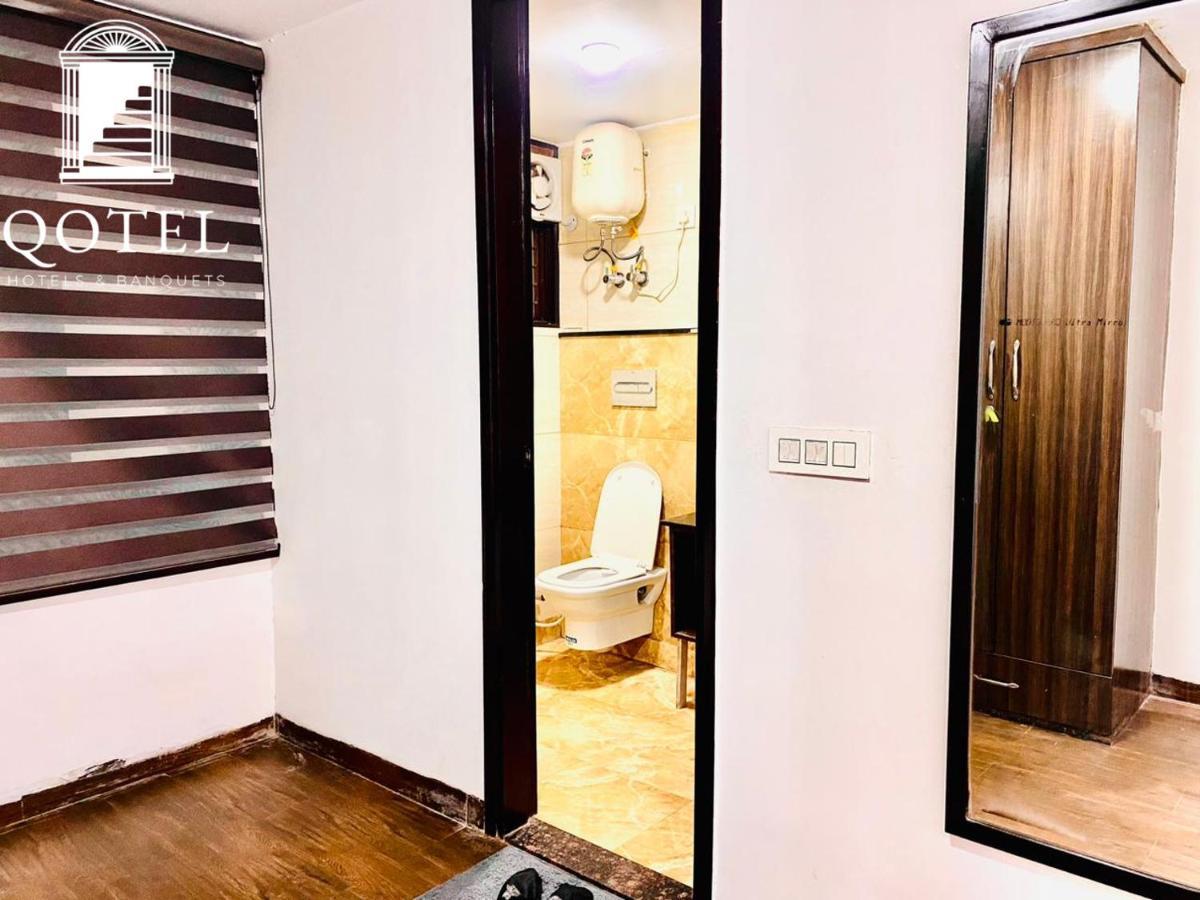 Qotel Hotel Rajouri Garden Above Ritu Marbles, Near Rajouri Garden Metro Station-Couple Friendly New Delhi Exterior photo